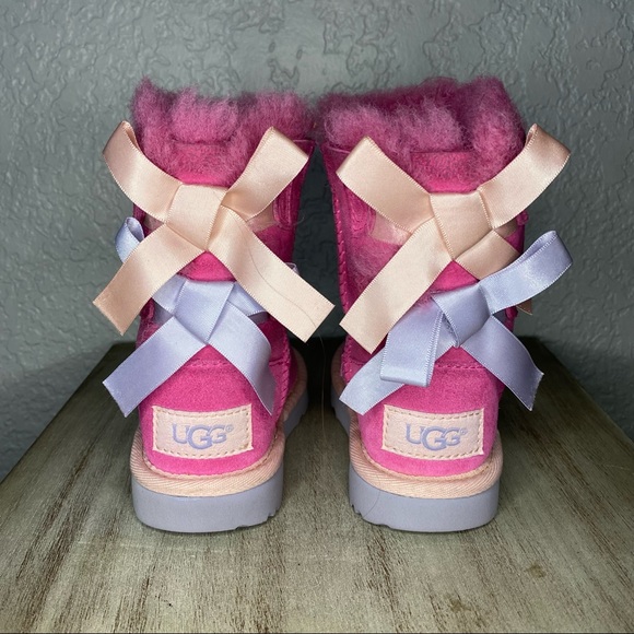 Ugg Pink Bailey Bow Fur Boots - Picture 2 of 9